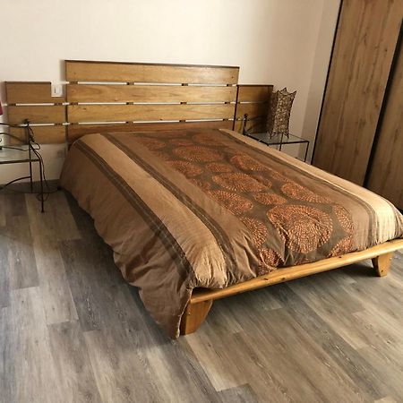 Chambre Familiale Chez L Habitant Loriol-sur-Drome Exteriér fotografie
